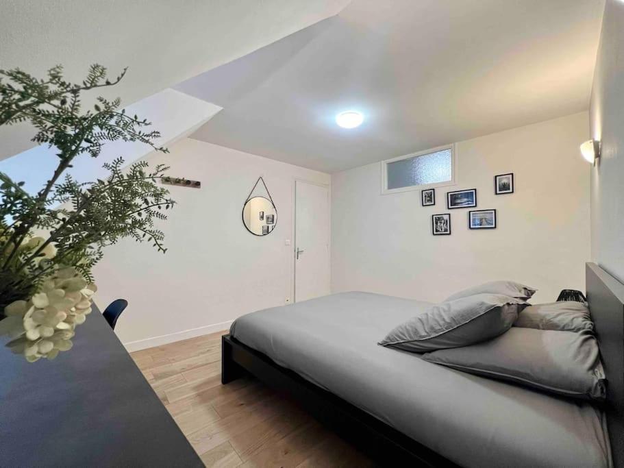 Appartement Centre-Ville / 6 Prsn / Bord Du Doubs / Au Pied De La Citadelle ブザンソン エクステリア 写真